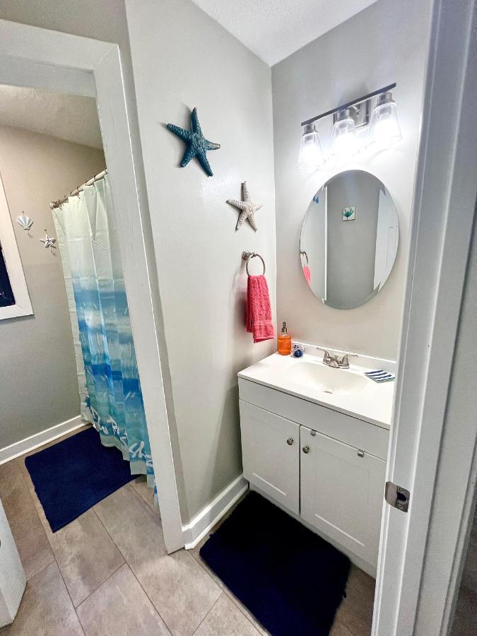 4/2 Home Close To Beach, Centrally Located! Gulfport Exterior photo